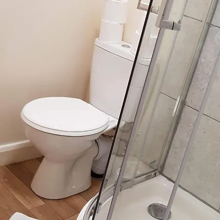 Classic In Leeds Near Roundhay Park Apartment *